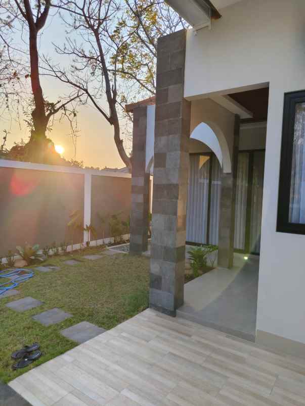 dijual villa banjar bale bandung desa