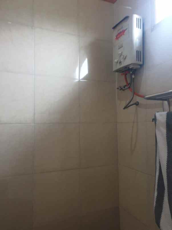 dijual villa desa panunndaan