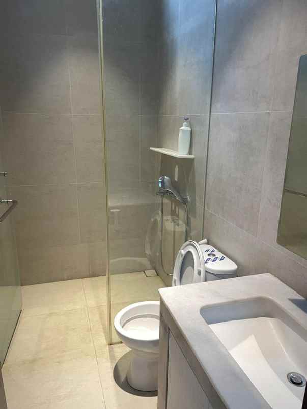 dijual villa full furnish lokasi kota batu