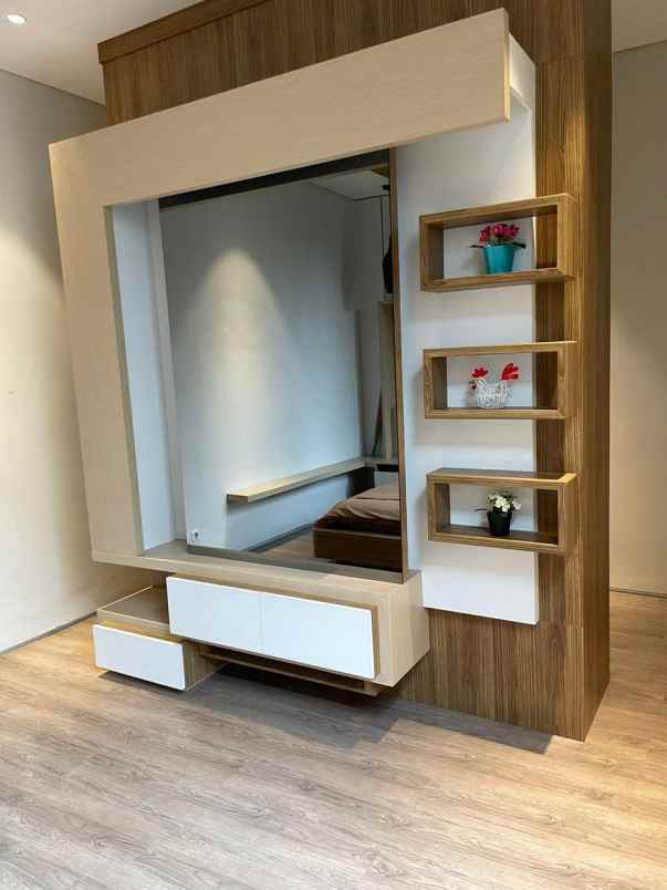 dijual villa full furnish lokasi kota batu