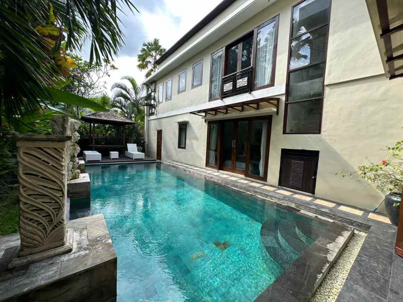 Dijual Villa 4 Kamar Tidur Di Tumbak Bayuh Pererenan Canggu Bali