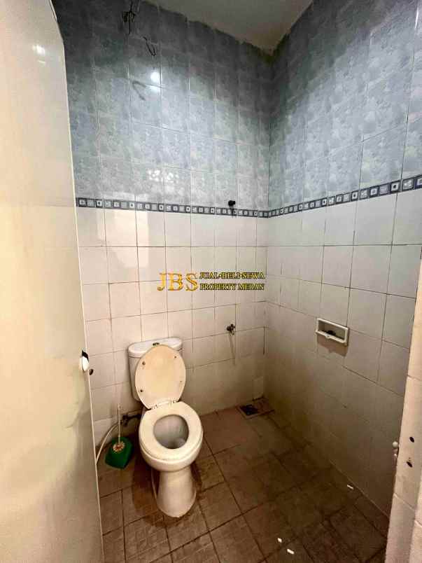 dijual villa komplek mutiara residence