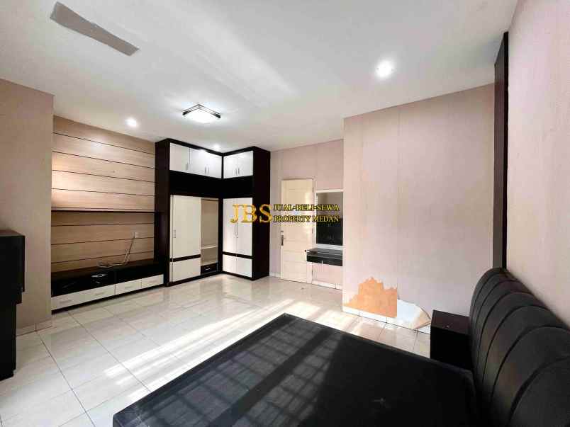 dijual villa komplek mutiara residence