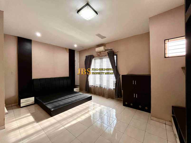 dijual villa komplek mutiara residence