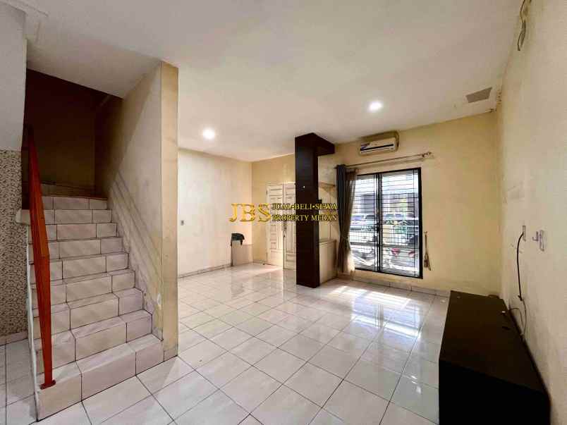 dijual villa komplek mutiara residence