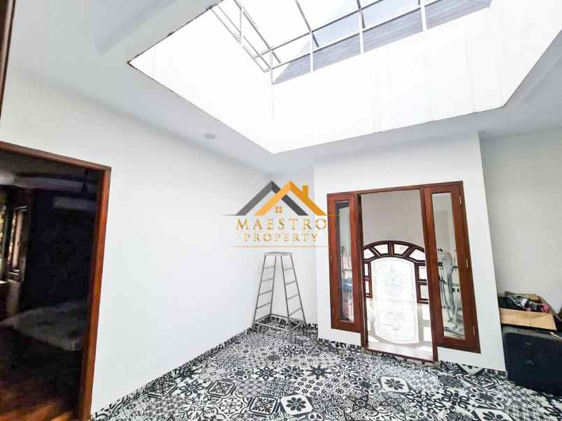 dijual villa komplek pati indah jalan