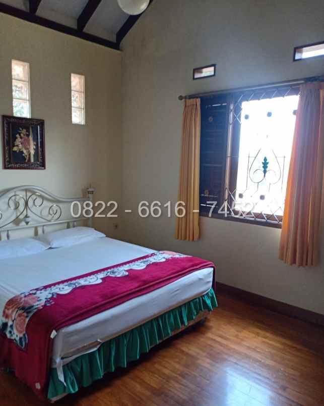 dijual villa parongpong cisarua lembang