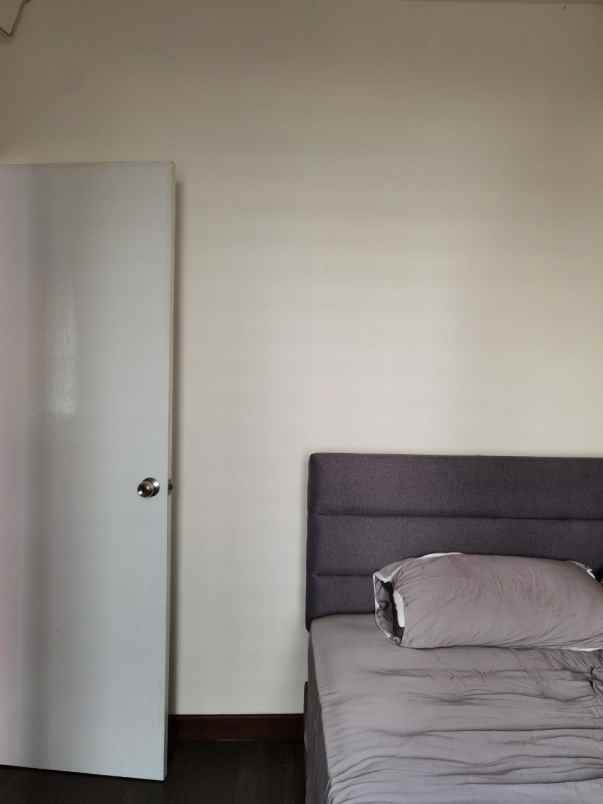 disewakan apartemen green pramuka city tower scarlet