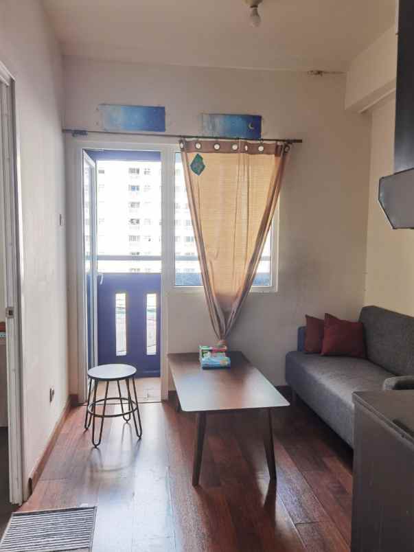 disewakan apartemen green pramuka city tower scarlet