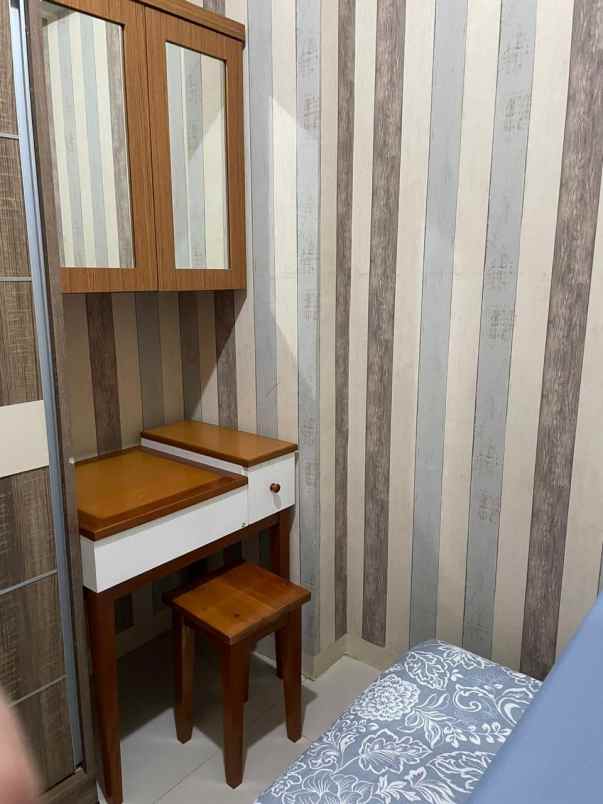 disewakan apartemen green pramuka city tower scarlet
