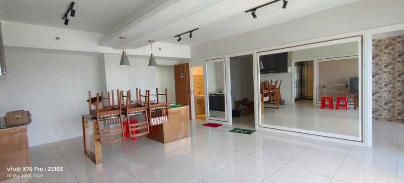 disewakan apartemen puncak bukit golf surabaya