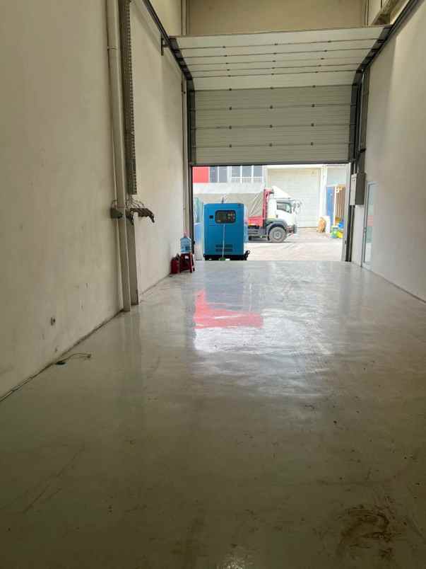 disewakan gudang di bizpark 3 medan satria bekasi