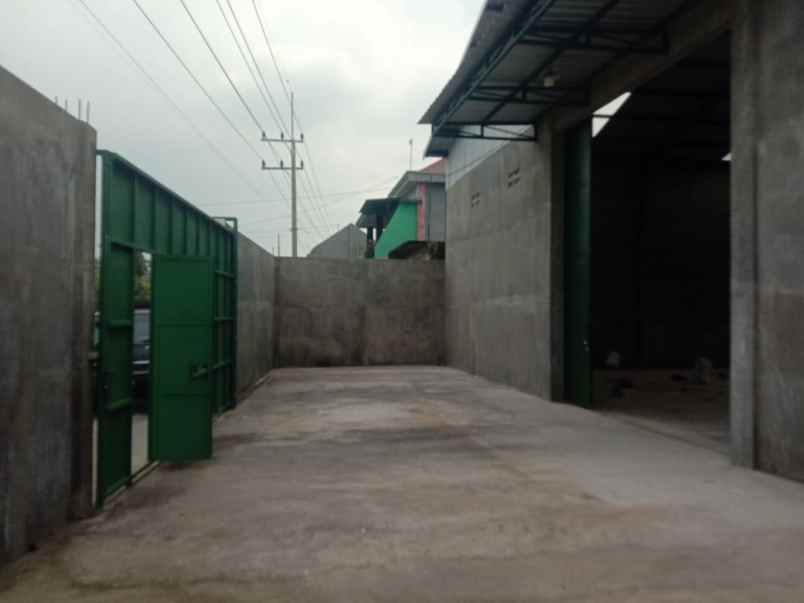disewakan gudang di jombang