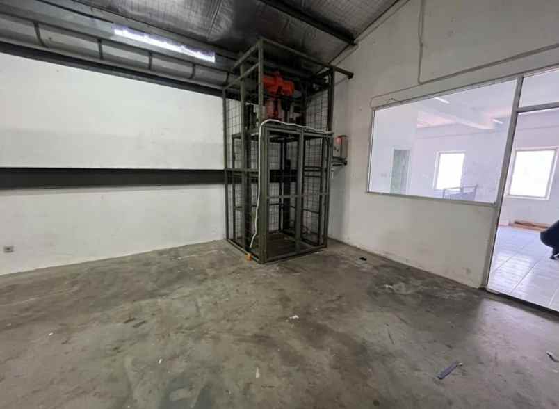 disewakan gudang elang laut sit pik 3 lantai