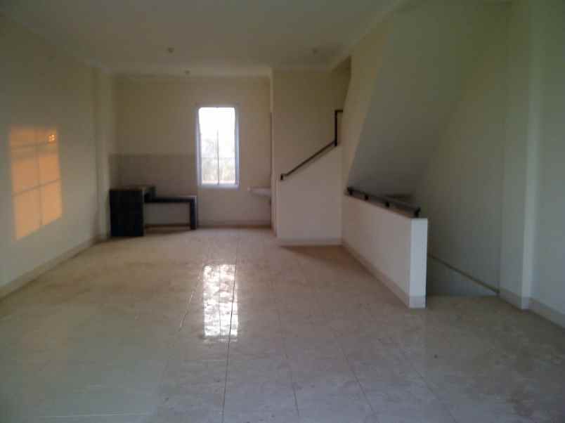 disewakan ruko gudang kantor harapan indah bekasi dekat