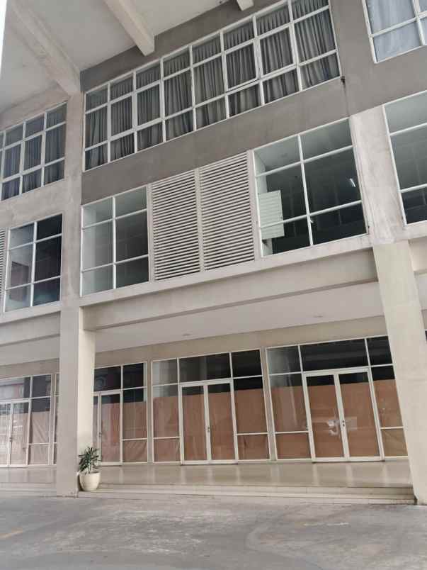 disewakan ruko gudang kantor jl caman raya no 21