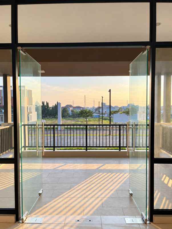 disewakan ruko gudang kantor summarecon crown gading