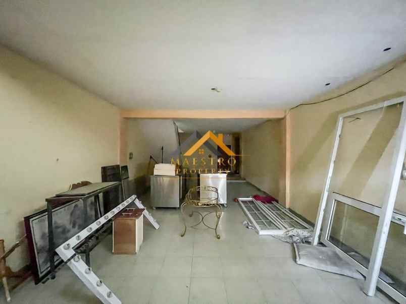 disewakan ruko hook jalan ansari dekat jl m h thamrin