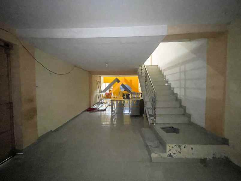 disewakan ruko hook jalan ansari dekat jl m h thamrin