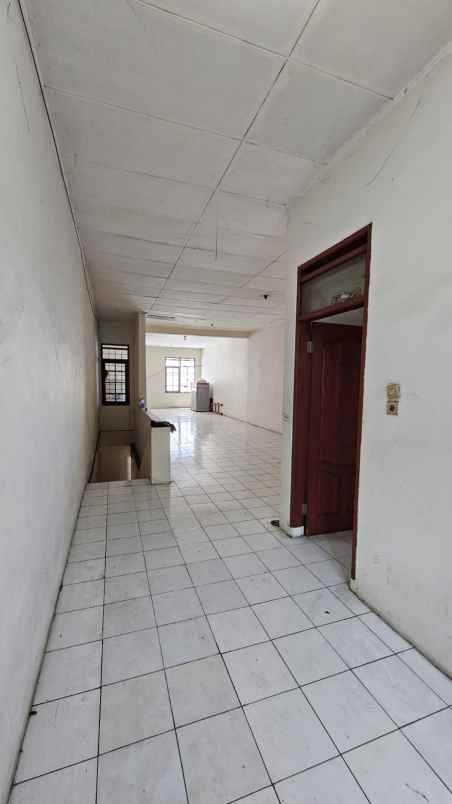 disewakan ruko tki 2