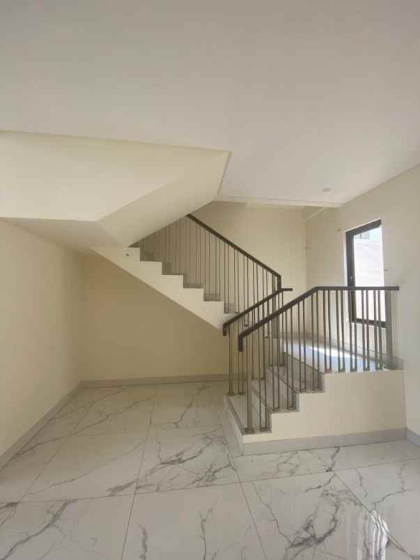 disewakan rumah cluster matana asya jgc