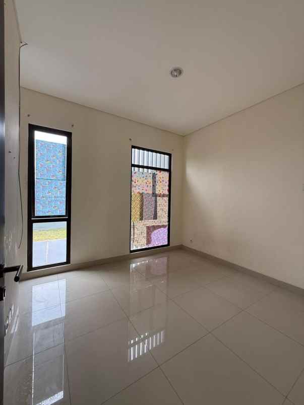 disewakan rumah cluster shinano jakarta