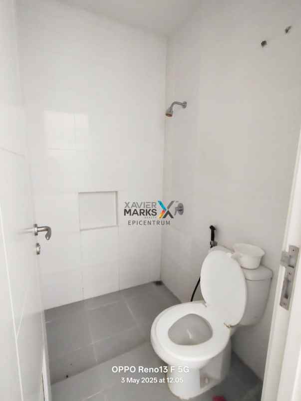 disewakan rumah di grand harvest wiyung siap huni