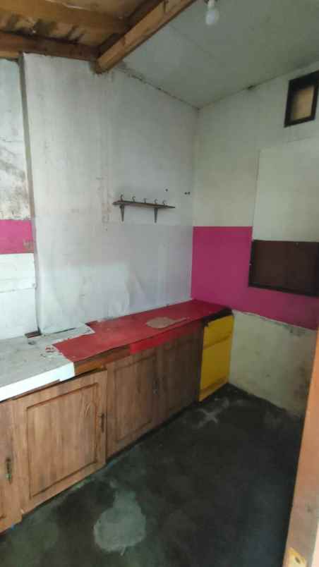 disewakan rumah di sariwangi atas