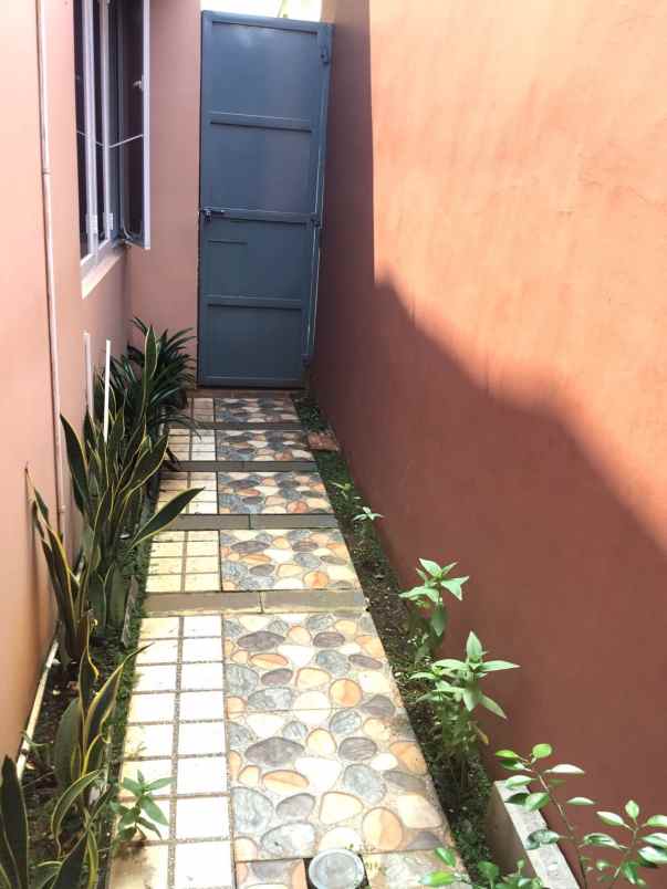 disewakan rumah jln alternatif bic desa