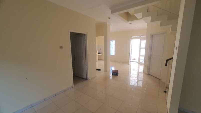 disewakan rumah luas harga murah