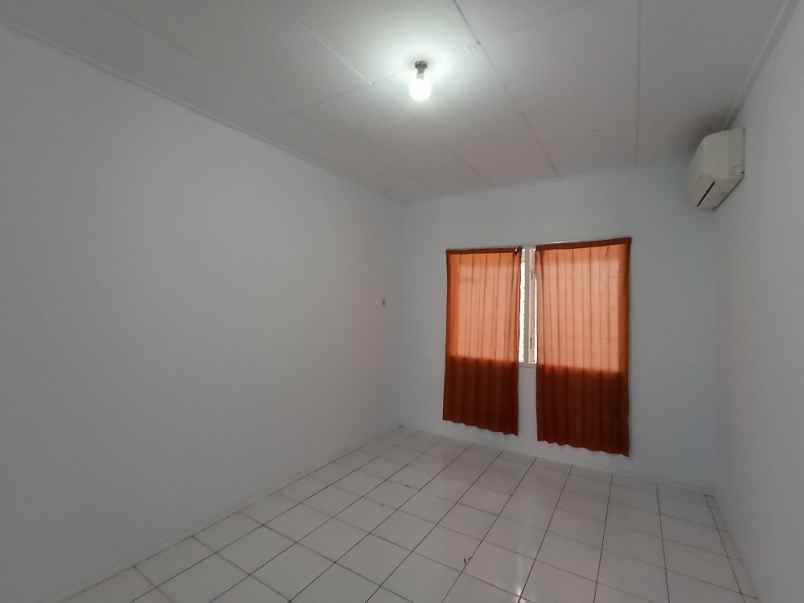 disewakan rumah pelepah kelapa gading