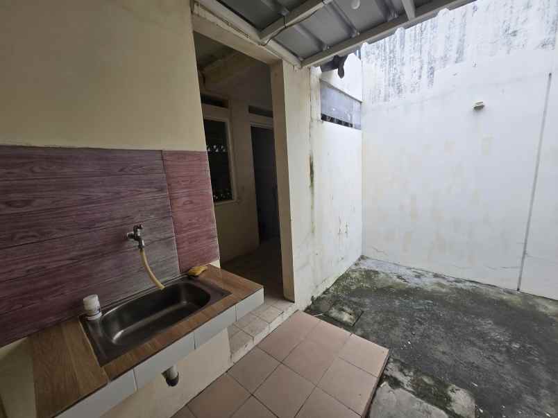 disewakan rumah suvarna sutera cluster bayu