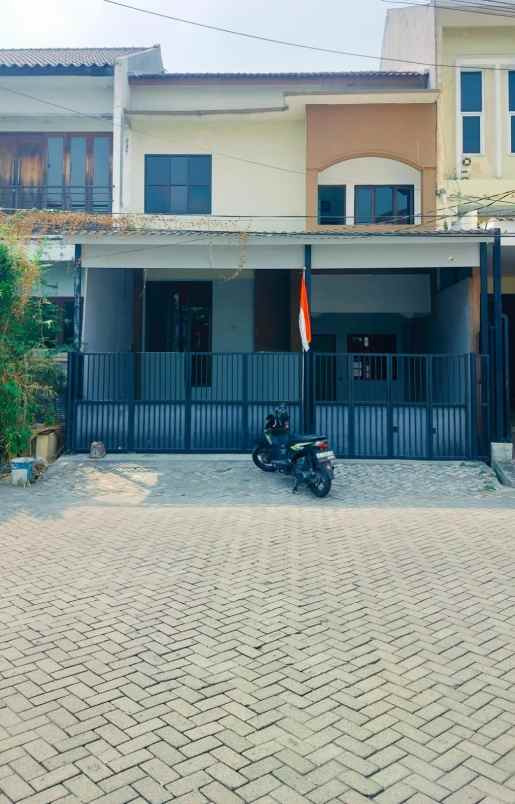 disewakan rumah taman pondok indah