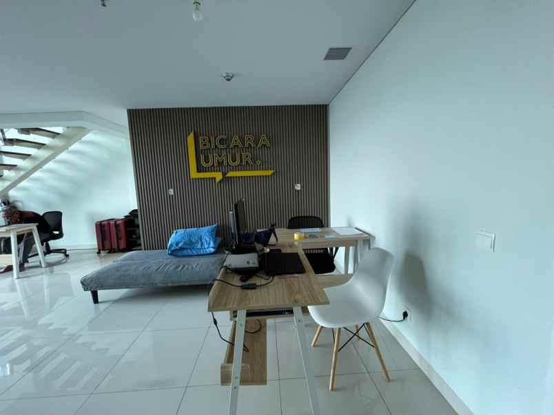 disewakan vieloft soho sky residence ciputra world