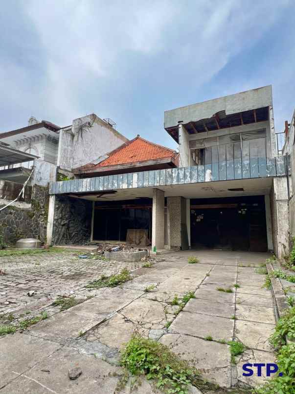 hot listing rumah komersil dekat genteng grand city