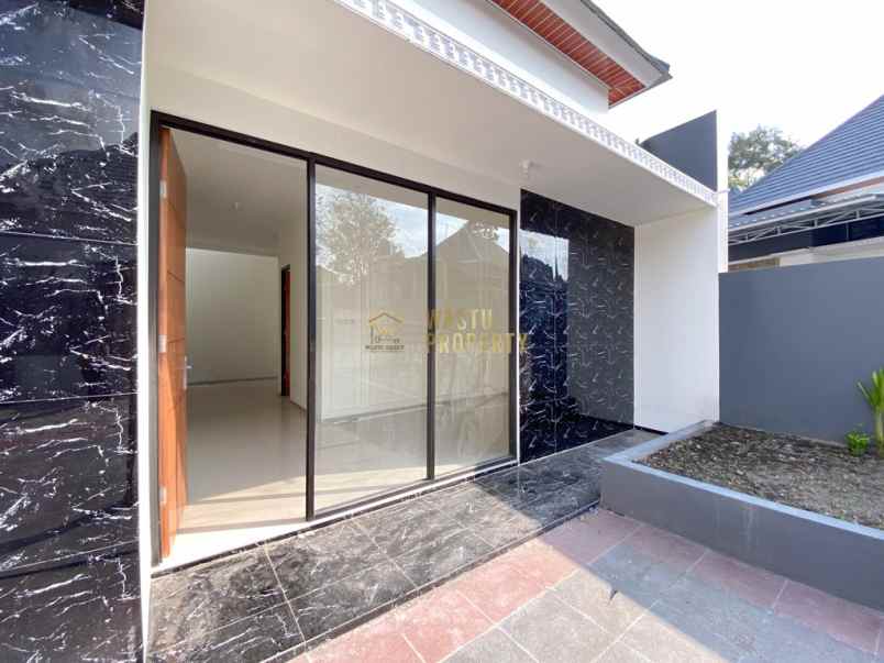 hunian luas nyaman di nemplak sleman