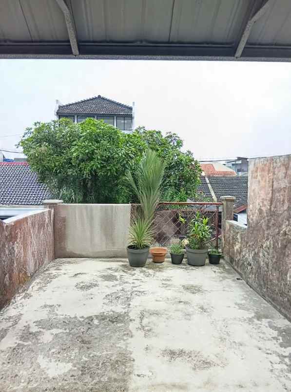 jual cepat rumah siap huni di cipageran 2 lantai