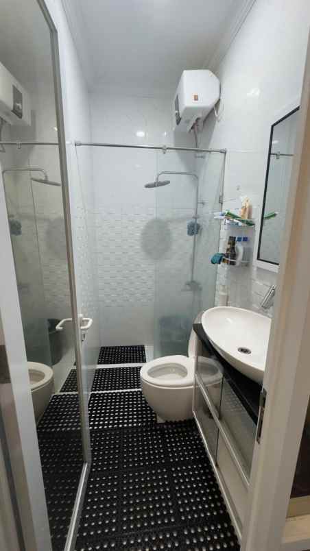 jual rumah cantik dan kost komplek di kebon