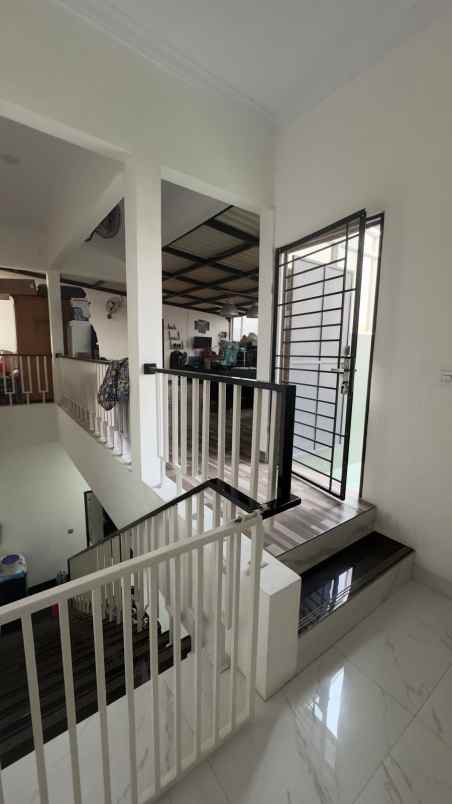 jual rumah cantik dan kost komplek di kebon