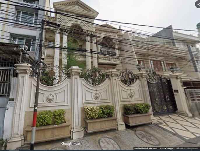 jual rumah klasik mediterania di area tanah sereal