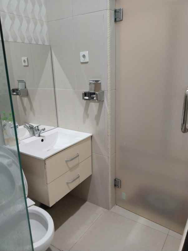 jual rumah kost bu di jl kaliurang km 6 utara ugm