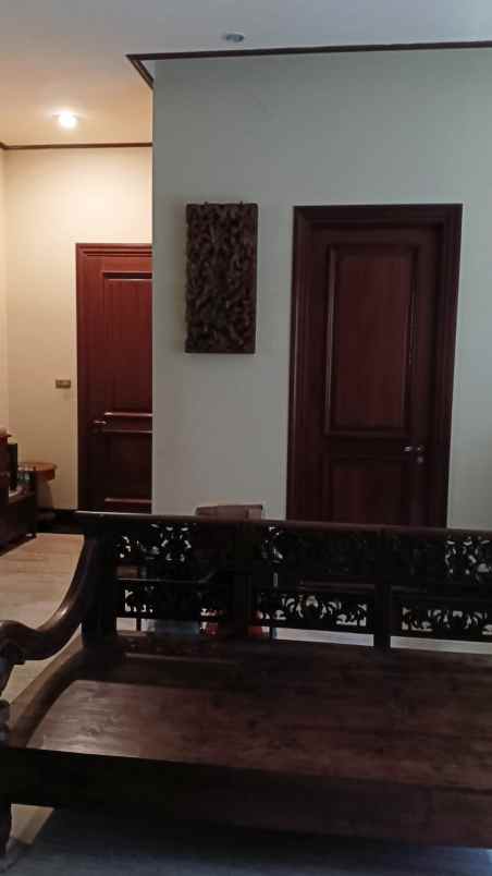 jual rumah pondok indah jalan kencana permai viii