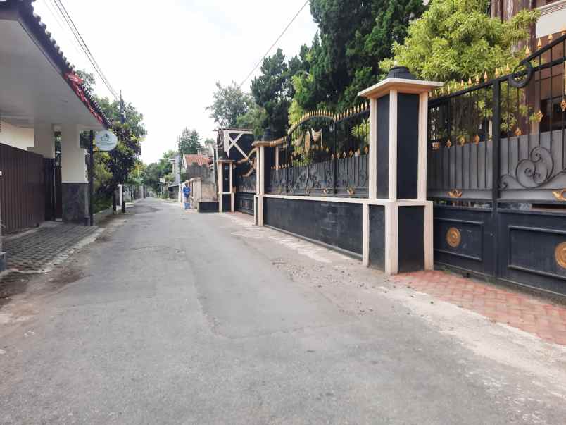 jual tanah lingkungan perumahan manukan tiyasan concat