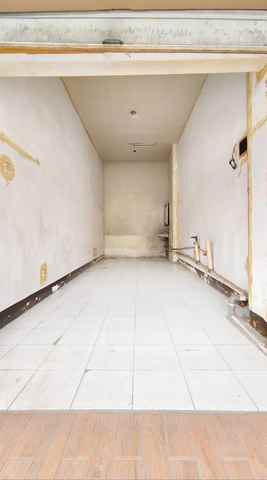 kios menara latumenten tower b 18 m2