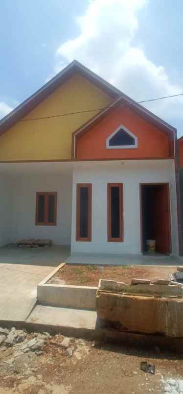 only cash cluster minimalis dekat stasiun cilebut