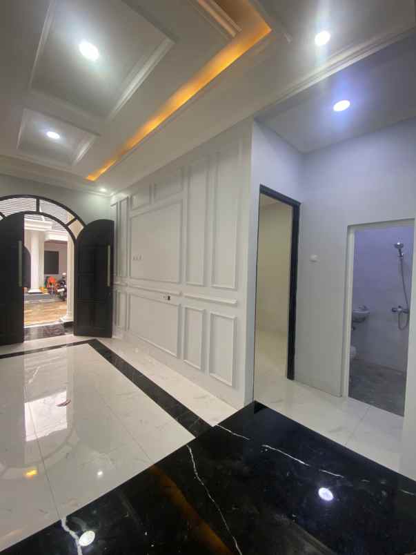 over kredit 65jt rumah siap huni dekat stasiun depok