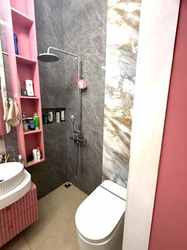 rumah 2 lantai 6x13 83m type 2kt jatisampurna bekasi