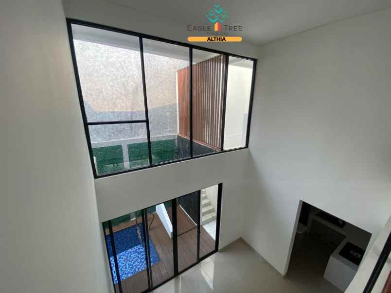 rumah 2 lantai dengan private pool di bintaro sektor 9