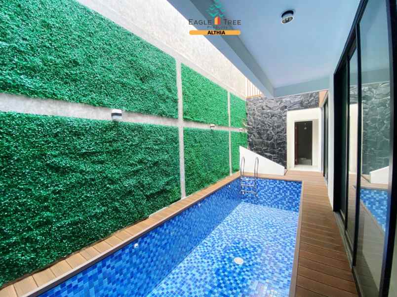 rumah 2 lantai dengan private pool di bintaro sektor 9