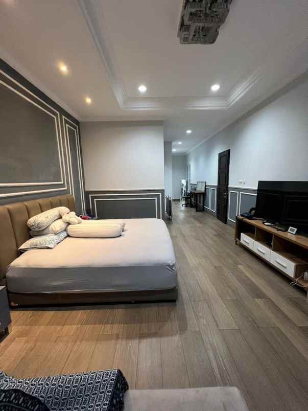 rumah 2 lantai di pulomas jakarta timur